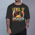 面白い17歳の誕生日 17歳 ギフト レベル17 アンロック Tシャツ 彼への贈り物