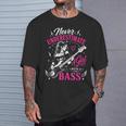 面白いギタリストの言葉 決して過小評価しない A Girl With A Bass Tシャツ 彼への贈り物