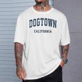 Dogtown California Ca ビンテージアスレチックスポーツデザイン Tシャツ 彼への贈り物