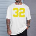 イエローナンバー32 背面 スポーツチーム ジャージ番号 Tシャツ 彼への贈り物