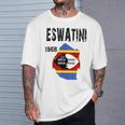エスワティニ地図旗 制定。 Tシャツ 彼への贈り物