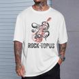 レトロ オクトパス クラーケン ギターを弾く Rock-Topus ギタリスト Tシャツ 彼への贈り物