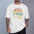 ヴィンテージカー 1976 年4月 50 歳の誕生日 1976 年のクラシックカー Tシャツ 彼への贈り物