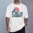 神奈川沖のビッグウェーブでサーフィンをするサーファーのカピバラ Tシャツ 彼への贈り物