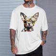 黄色のメガネを着たチワワ 明るい色 Tシャツ 彼への贈り物