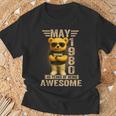 46歳 1980年5月 テディベア 46歳 誕生日 男性 女性 Tシャツ 高齢者への贈り物