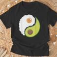 Avocado And Eggs Keto Diet Healthy Eating Yin Yang Yin Yang Tシャツ 高齢者への贈り物