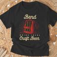 Bend Drink Local Craft ビールオレゴン醸造業者またはクラフト醸造所 Tシャツ 高齢者への贈り物