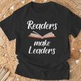 Book Reading Teacher Librarian Reader T-Shirt Gifts for Old Men