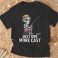 keleton Fishing Just More キャスト引用 Tシャツ 高齢者への贈り物