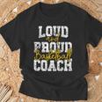 Loud And Proud Entrenador De Baloncesto Camiseta unisex Regalos para ancianos