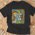 Psychedelic Book Fair For Avid Readers Bookaholic Librarian T-Shirt Gifts for Old Men