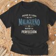 Regalo Malagueño Es Rozar La Perfección Màlaga Divertido Camiseta unisex Regalos para ancianos