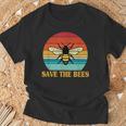 Save The Bees レトロスタイル 気候変動ave The Queen Tシャツ 高齢者への贈り物