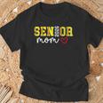 Softball Senior Mom 2026 Softball Player Senior Mama 2026 T-Shirt Gifts for Old Men