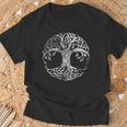 Yggdrasil Tree Of Life バイキング ノルウェー風 ルーン風 ホワイトシンボル Tシャツ 高齢者への贈り物