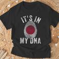 おかしな It's In My Dna 日本国旗 指紋 Tシャツ 高齢者への贈り物