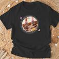 おしゃれ子猫のゆるっと癒し もぐもぐタイム Tシャツ 高齢者への贈り物