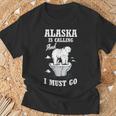 アラスカ 冬山 アラスカが呼んでいる 面白いアラスカ Tシャツ 高齢者への贈り物