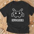 インベーダー Invader【Gamers ゲーマーズ】レトロ ゲーム ドット絵 文字 面白い かわいい Tシャツ 高齢者への贈り物