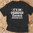 オシュコシュ旅行好きにはわからないこと Tシャツ 高齢者への贈り物