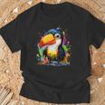 カラフルなペンキの飛沫を持つ小さなオオハシ Tシャツ 高齢者への贈り物