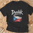 ドヴォルザーク チェコの旗 チェコの名前 Tシャツ 高齢者への贈り物