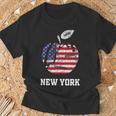 ニューヨーク市 ビッグアップル グラフィック アメリカ国旗付き Tシャツ 高齢者への贈り物