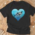 バラクーダ レトロ ハート バラクーダ 釣り 海水魚好き Tシャツ 高齢者への贈り物