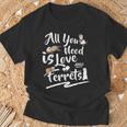 フェレット愛好家ギフト、私に必要なのは愛とフェレットのママ Tシャツ 高齢者への贈り物
