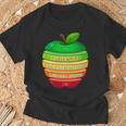 リンゴの力シリーズ リンゴのエネルギー リンゴ スライス 充電 バッテリー 残量 おもしろみ ユニーク 長袖tシャツ Tシャツ 高齢者への贈り物