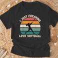 ヴィンテージソフトボール I Just Freaking Love ソフトボール愛好家 Tシャツ 高齢者への贈り物