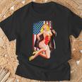愛国的なヴィンテージセクシーピンナップガール Tシャツ 高齢者への贈り物