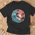 最高のサーフグラフィック アメリカ国旗 サーフィン サーフボード バケーション Tシャツ 高齢者への贈り物