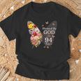 神に祝福され94年 蝶の花 94歳の誕生日 Tシャツ 高齢者への贈り物