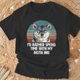 秋田犬と時間を過ごしたい 面白い秋田犬。 Tシャツ 高齢者への贈り物