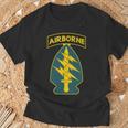 第1特殊部隊 アメリカ陸軍 グリーンベレー帽 空挺部隊f 退役軍 Tシャツ 高齢者への贈り物