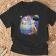 銀河を飛んでいる面白いオカメインコ オカメインコ Tシャツ 高齢者への贈り物