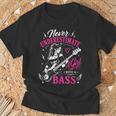 面白いギタリストの言葉 決して過小評価しない A Girl With A Bass Tシャツ 高齢者への贈り物