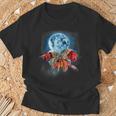面白いヤドカリシャツ 月に吠えるカニ柄 Tシャツ 高齢者への贈り物
