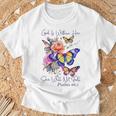 God Is Within Her Faith 聖句 詩篇 Tシャツ 高齢者への贈り物