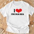 I Love Okinawa 愛 ハート 沖縄 沖縄県 日本 お土産 かわいい おしゃれ Tシャツ 高齢者への贈り物