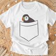Puffin In The Pocketeabird Iceland Pocket Puffin Tシャツ 高齢者への贈り物