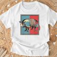 アルマジロ ポートレート ピンク 妖精 クラミフォリダエ 恋人 アルマジロ Tシャツ 高齢者への贈り物