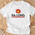ハロン市 女性 男性 旅行 町 お父さん ベトナムタウン Tシャツ 高齢者への贈り物