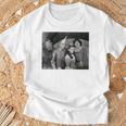 ビンテージフォト オズの魔法使い かかし色 ブリキの人 ライオン ドロシー・オズ Tシャツ 高齢者への贈り物