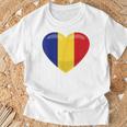 ルーマニアハートルーマニア国旗 Tシャツ 高齢者への贈り物