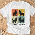 レトロ シルホーエット ヨーキー スクワッド ヨークシャーテリア ヨーキー 犬 Tシャツ 高齢者への贈り物