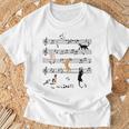 楽しい 猫 登る トランプ 楽譜 猫の音符 Tシャツ 高齢者への贈り物