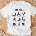 猫のヨガのポーズ Tシャツ 高齢者への贈り物